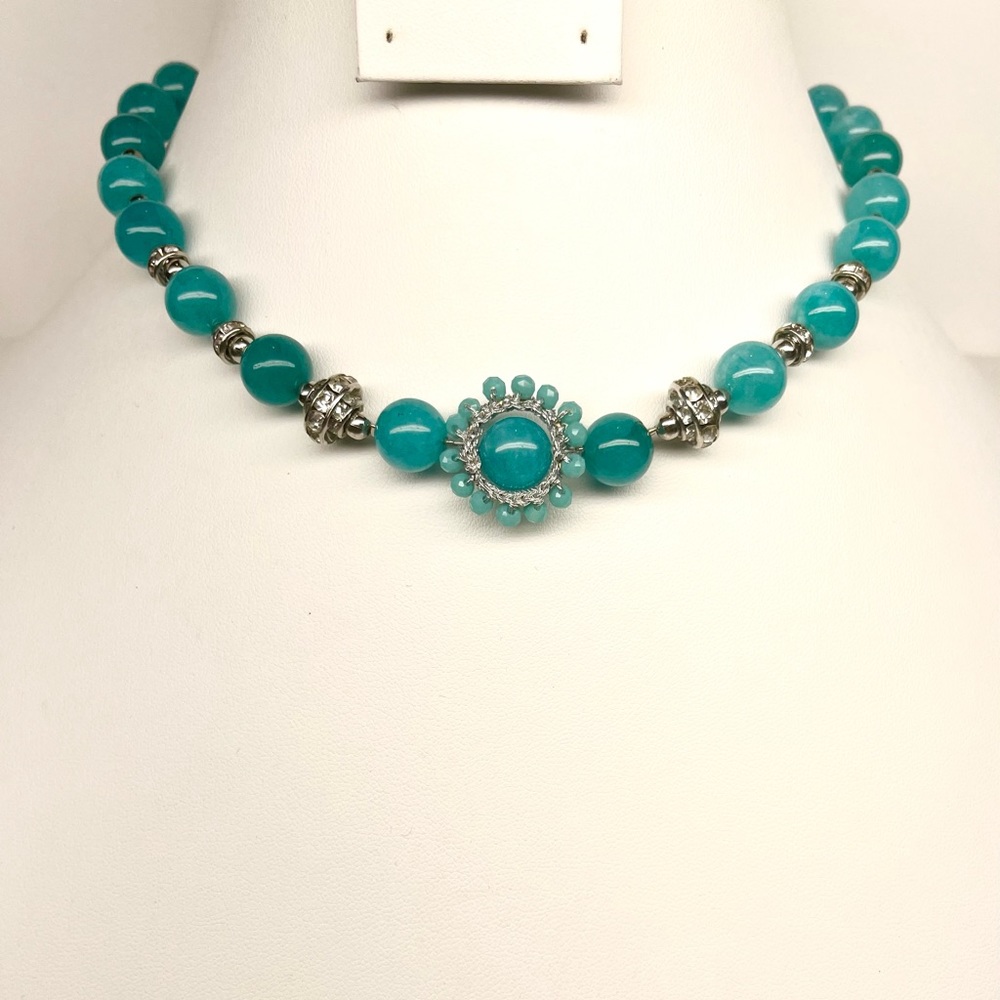 Brand Blue Cake Beaded necklace 15.5” In long Bol 23